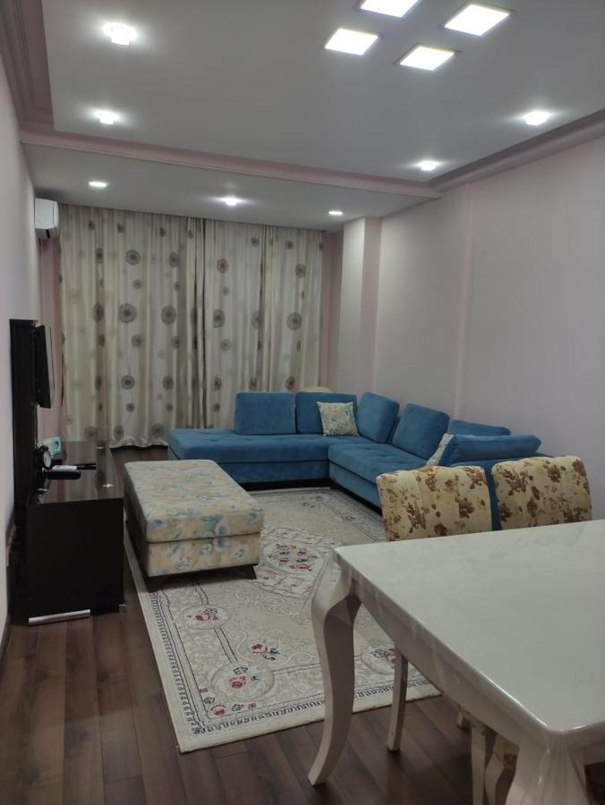 Элитная Квартира В Центре Бишкека Bishkek Exteriör bild